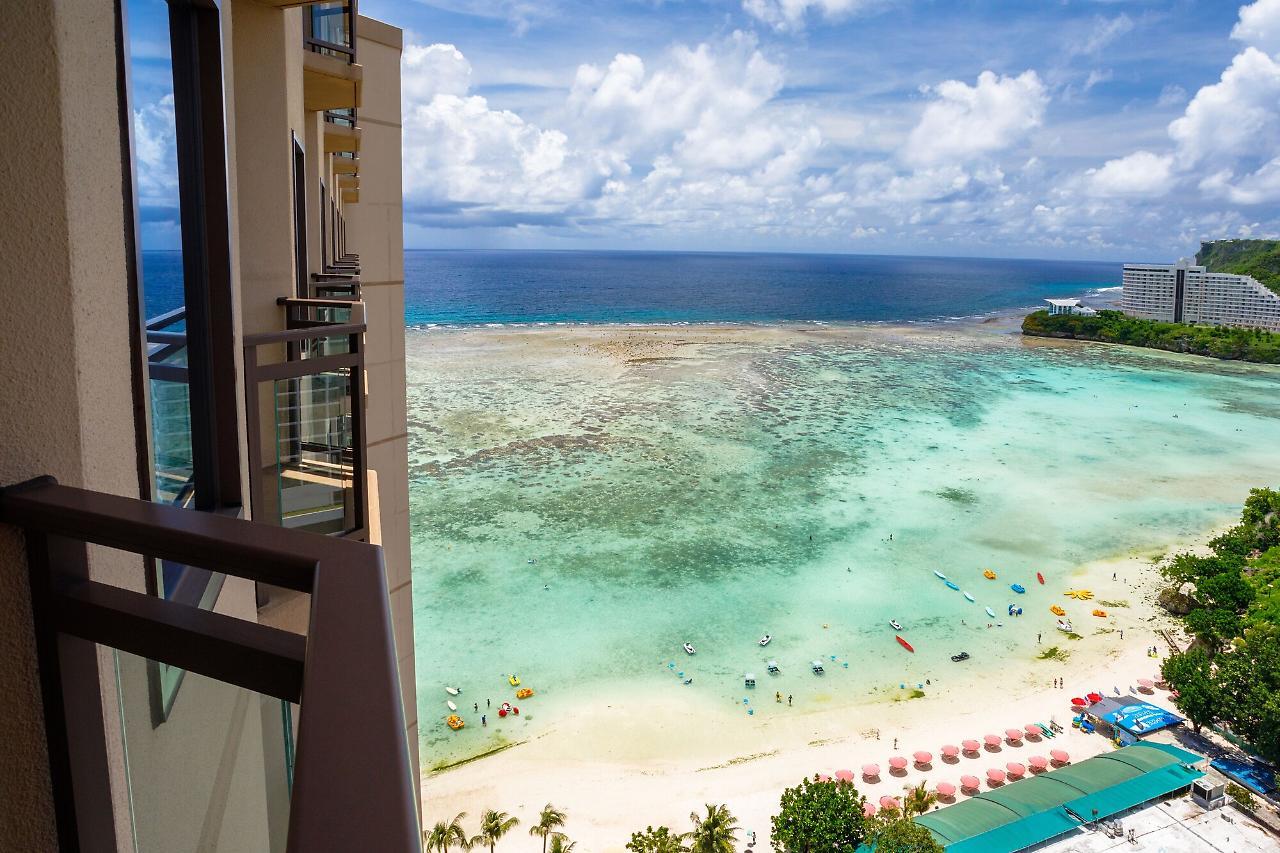 Dusit Beach Resort Guam Тумон Экстерьер фото